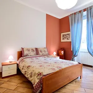 Xenia - Elegant Flat In The Center Of , Milano Italia